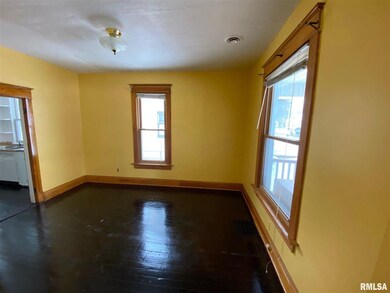 1424 W 14th St, Davenport, IA 52804 - photo 4