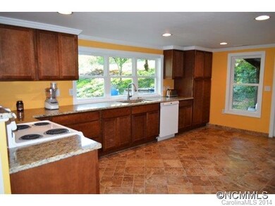 98 Moores Valley Rd, Leicester, NC 28748 - photo 5