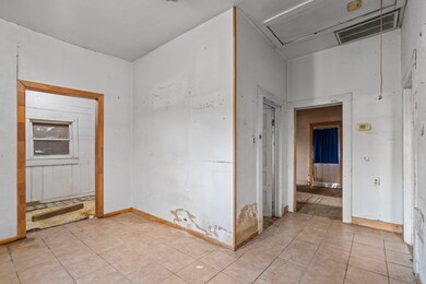 9429 E Avenue H, Houston, TX 77012 - photo 5