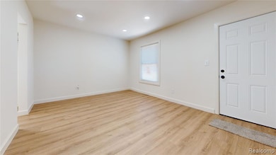 19904 Seminole, Redford, MI 48240 - photo 7