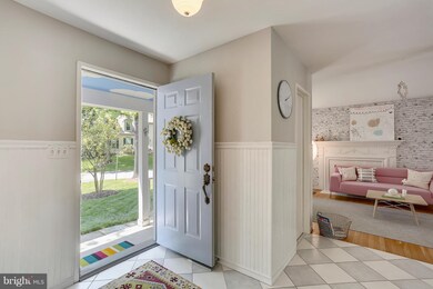 9336 Vineyard Haven Dr, Montgomery Village, MD 20886 - photo 5