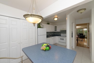 03 Kitchen (1)