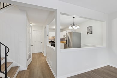 625 Breakers Point unit 30C, Schaumburg, IL 60194 - photo 5