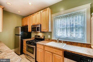 3024 N Calvert St unit B4, Baltimore, MD 21218 - photo 6