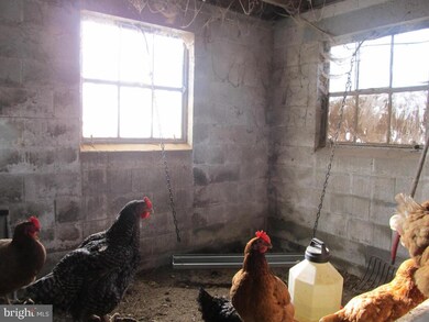 962 Creek Rd, Leola, PA 17540 - photo 3