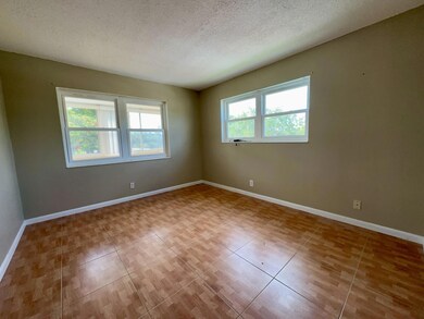 38 Cambridge B, West Palm Beach, FL 33417 - photo 4