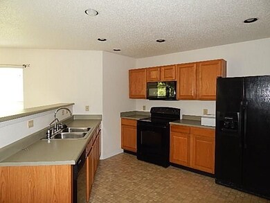 844 Sylvan St, Whiteland, IN 46184 - photo 4