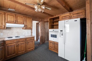 nice remodeled kitchen!