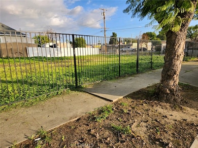 400 E 4th St, Pomona, CA 91766 - photo 2