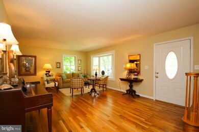 147 S Spring St, Falls Church, VA 22046 - photo 2