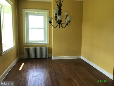 1096 Hollywell Ave, Chambersburg, PA 17201 - photo 6