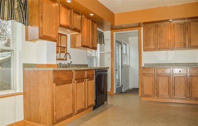 35 Crescent St, Keene, NH 03431 - photo 7