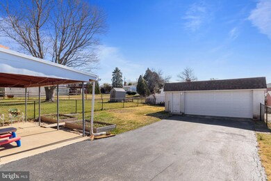 605 Turf Ln, Conshohocken, PA 19428 - photo 3