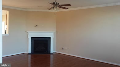 42949 Edgewater St, Chantilly, VA 20152 - photo 7