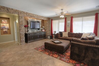 family room 2