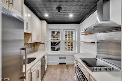 English Village Condominiums unit 2A, Cranford, NJ 07016 - photo 4