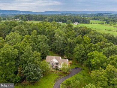 19581 Lovella Country Ct, Purcellville, VA 20132 - photo 2