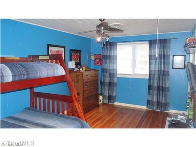 2nd Bedroom.