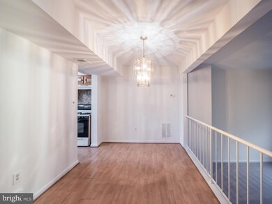 1992 Mayflower Dr, Woodbridge, VA 22192 - photo 7