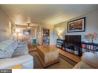 Altemus Farms unit O11, Brookhaven, PA 19015 - photo 4