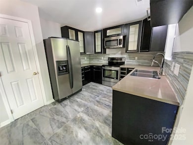 5017 Haybridge Rd, Charlotte, NC 28269 - photo 6