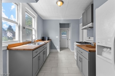 37 Tuscan St, Maplewood, NJ 07040 - photo 5