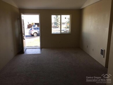 2051 SW 32nd Ct, Redmond, OR 97756 - photo 6