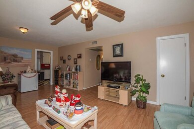 11119 W Desert Butte Dr unit 203, Sun City, AZ 85351 - photo 5