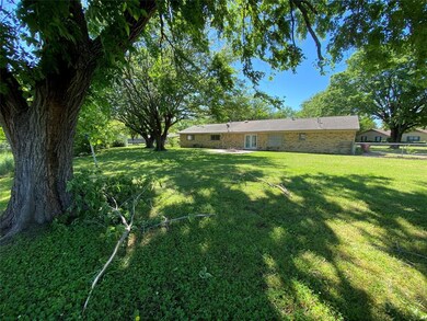 289 Glen Oaks Rd, Bonham, TX 75418 - photo 2