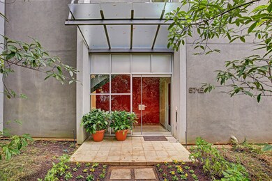 5715 Logan Ln, Houston, TX 77007 - photo 2