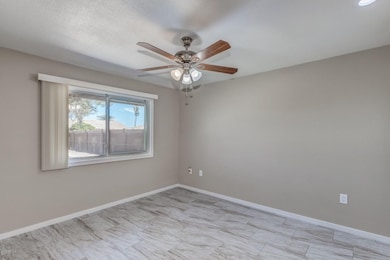 Twin Oaks - 10258 (5)