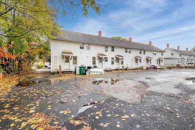 14 C St unit 18, Whitinsville, MA 01588 - photo 3