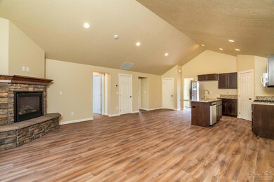 61154 Geary Dr, Bend, OR 97702 - photo 6