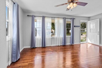 821 Cheyenne Rd NW, Cedar Rapids, IA 52405 - photo 5