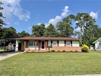 727 Wiltshire Rd, Fayetteville, NC 28314 - photo 2