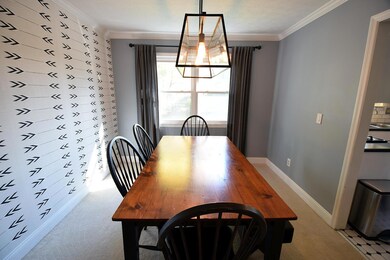 6 Dining Room