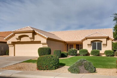 14132 W Circle Ridge Sun City-large-002-