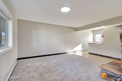 1420 Carolyn Cir unit C, Anchorage, AK 99504 - photo 3