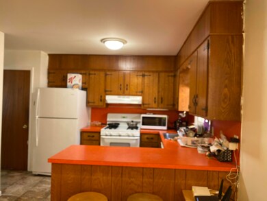 121 N 3rd St, Stroudsburg, PA 18360 - photo 4