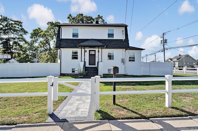 159 Southside Ave, Freeport, NY 11520 - photo 7