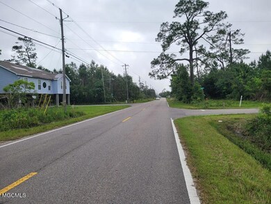 310 Bayview St, Pass Christian, MS 39571 - photo 2