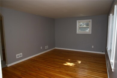 58 Graybar Rd, Warwick, RI 02888 - photo 5