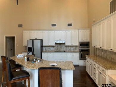 5905 Regents Row, Tyler, TX 75703 - photo 4