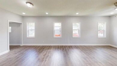 626 Moran St, Gainesville, TX 76240 - photo 4