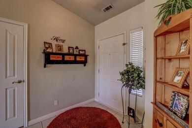 6-1561 W 610 N Cir