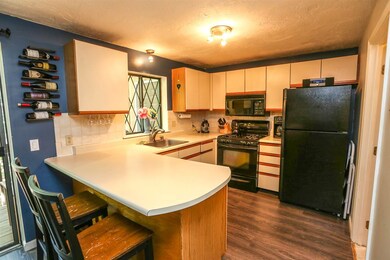 29 Winrow Dr, MerriMacK, NH 03054 - photo 4