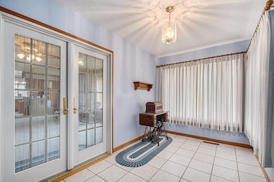 54733 Pear Rd, South Bend, IN 46628 - photo 5