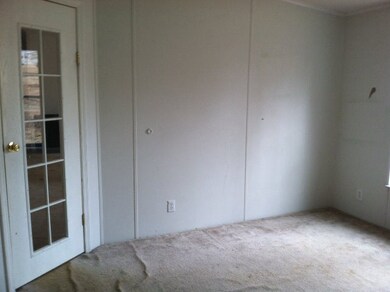 147 Lois Cir, Gray, GA 31032 - photo 5