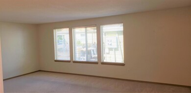 443 NE Flint St, Grants Pass, OR 97526 - photo 4