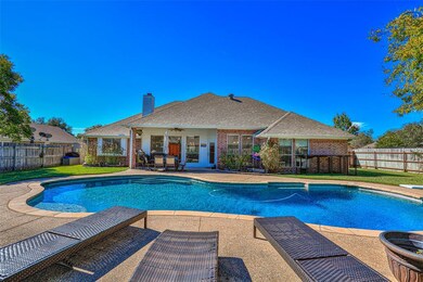 914 Wheeler Creek Dr, Gainesville, TX 76240 - photo 2